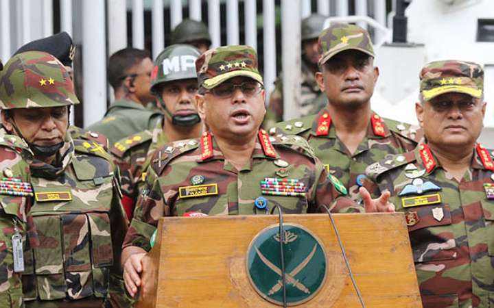 দুর্গোৎসব ঘিরে নিরাপত্তার আশ্বাস দিলেন সেনাপ্রধান